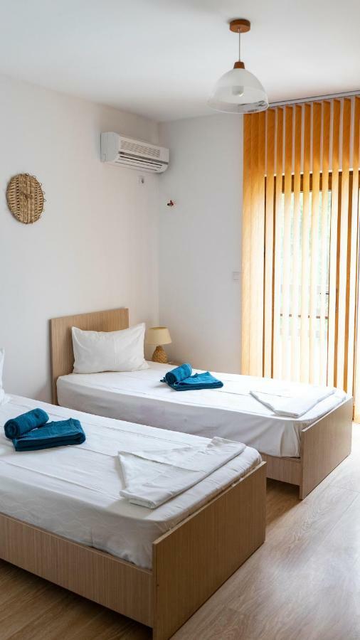 Califarul Alb Hotell Chilia Veche Eksteriør bilde